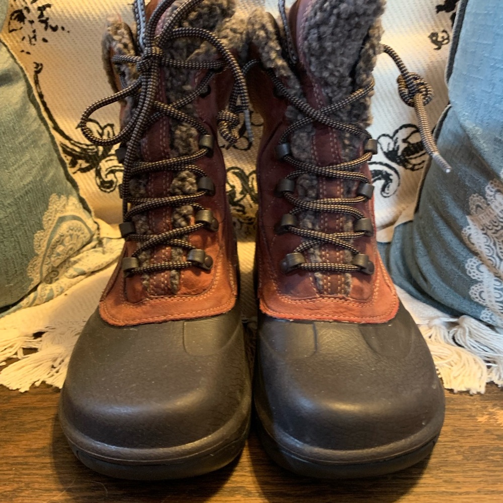 Quark Waterproof Insulated Winter/Snow Lace-up Boots Sz 7
